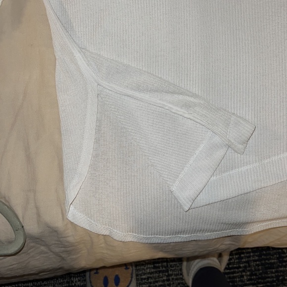 Zara asymmetric top with side slit - Picture 3 of 3